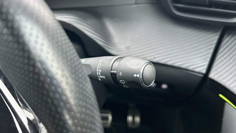 Peugeot 208 1.2 PureTech 100 GT 5dr EAT8 Petrol Hatchback